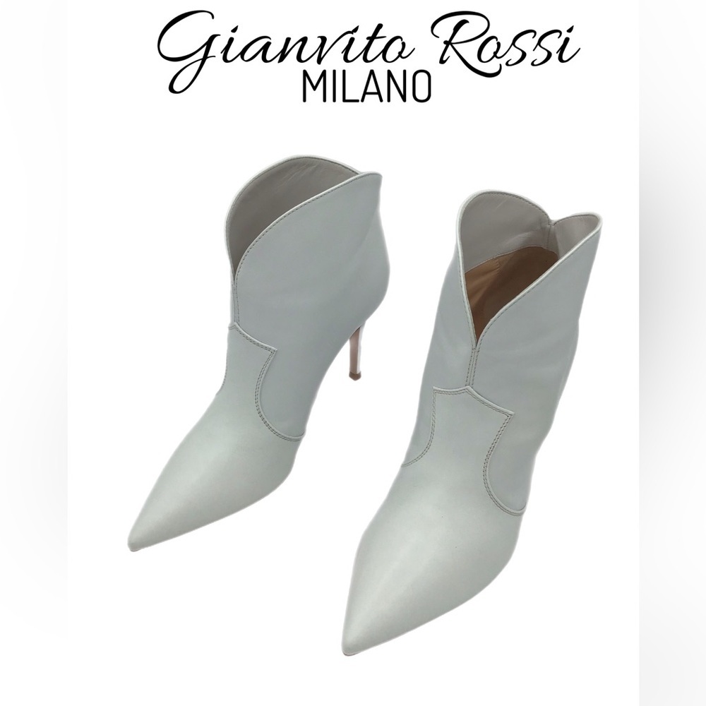 GIANVITO ROSSI~ Mable Mid Bootie size 39